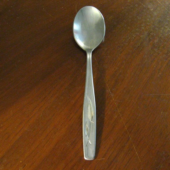 🥄 Rogers Cutlery Whispering Leaves Tablespoon - Picture 4 of 9